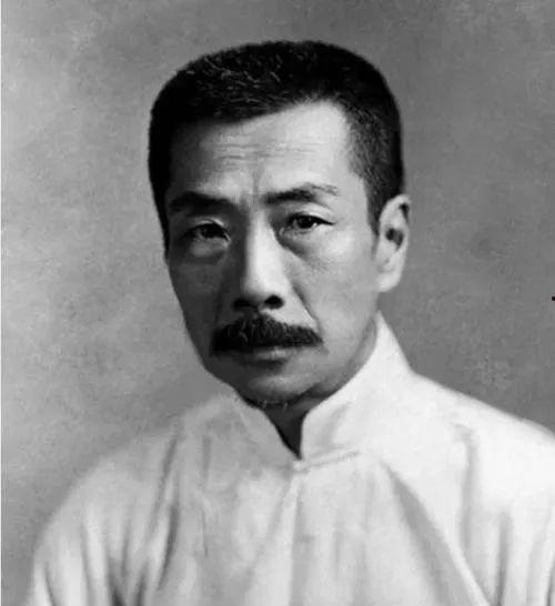 娱乐吃瓜酱鲁迅,揭秘娱乐圈的荒诞与真实